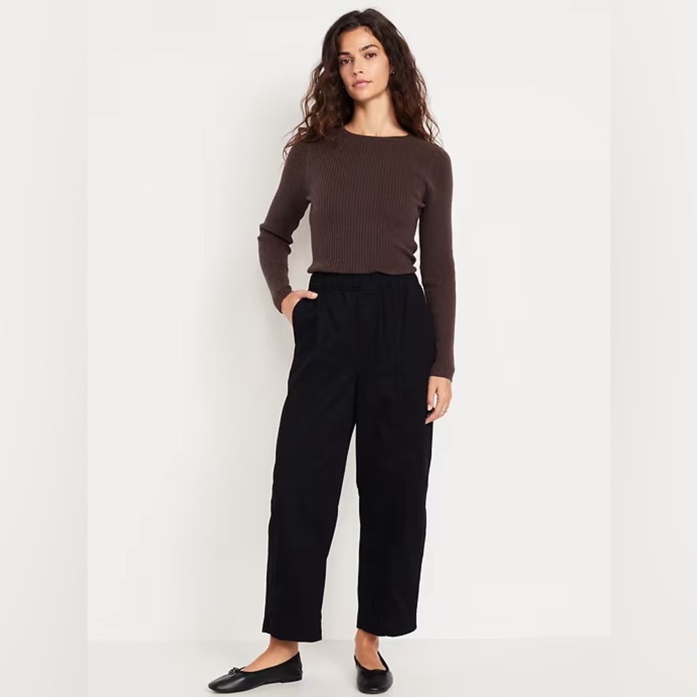 NWT! Old Navy Black High-Waisted Barrel Ankle Pants 801608 🩷